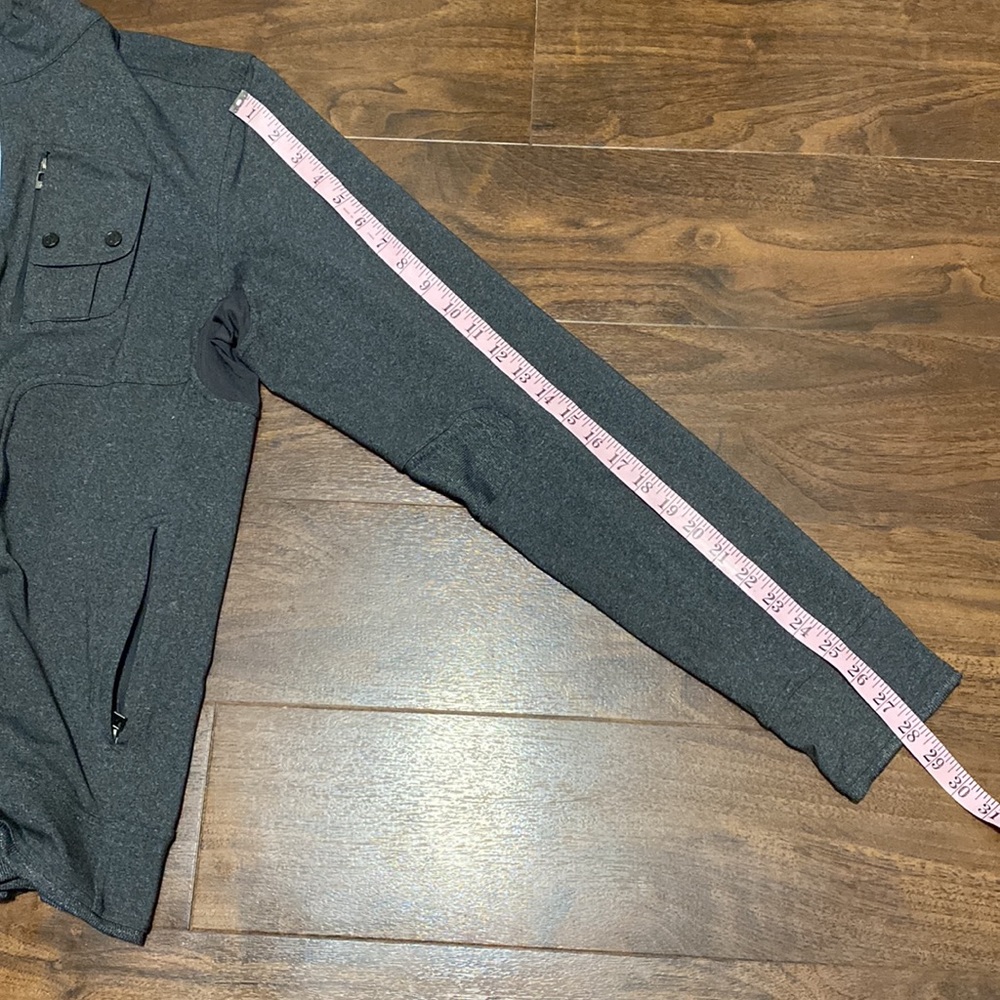 Lululemon Jacket Size Large - Picture 9 of 11